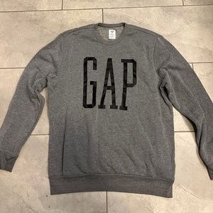 Men’s Gap sweatshirt